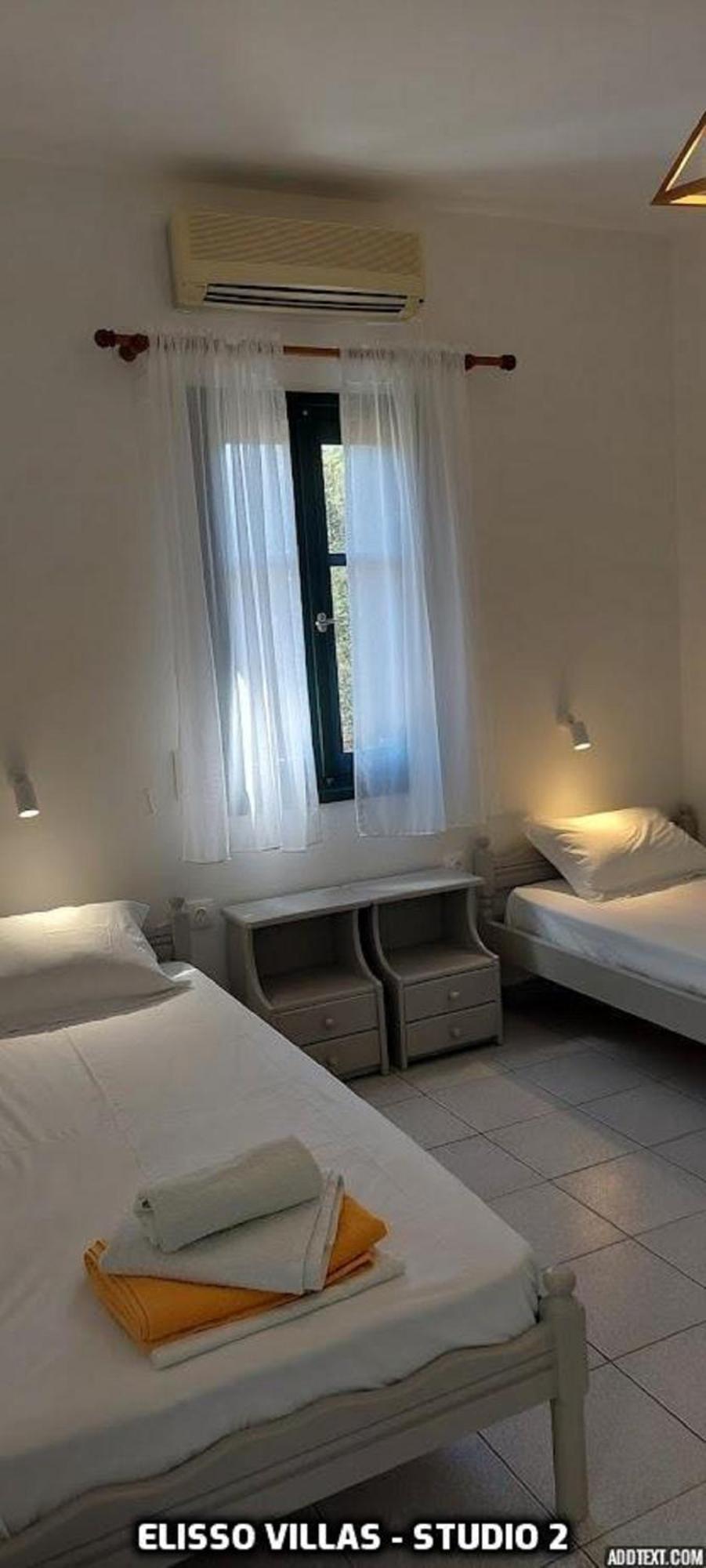 Elisso Villas Platis Gialos  Bilik gambar