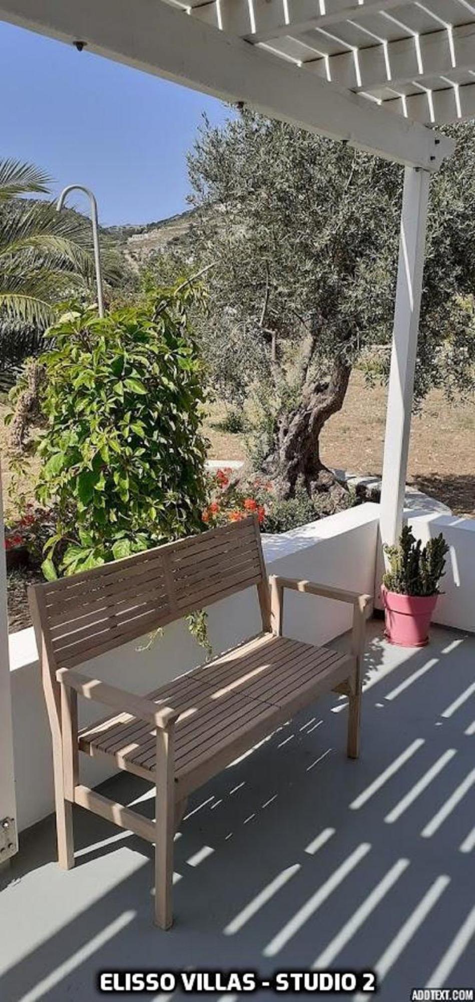 Elisso Villas Platis Gialos  Bilik gambar
